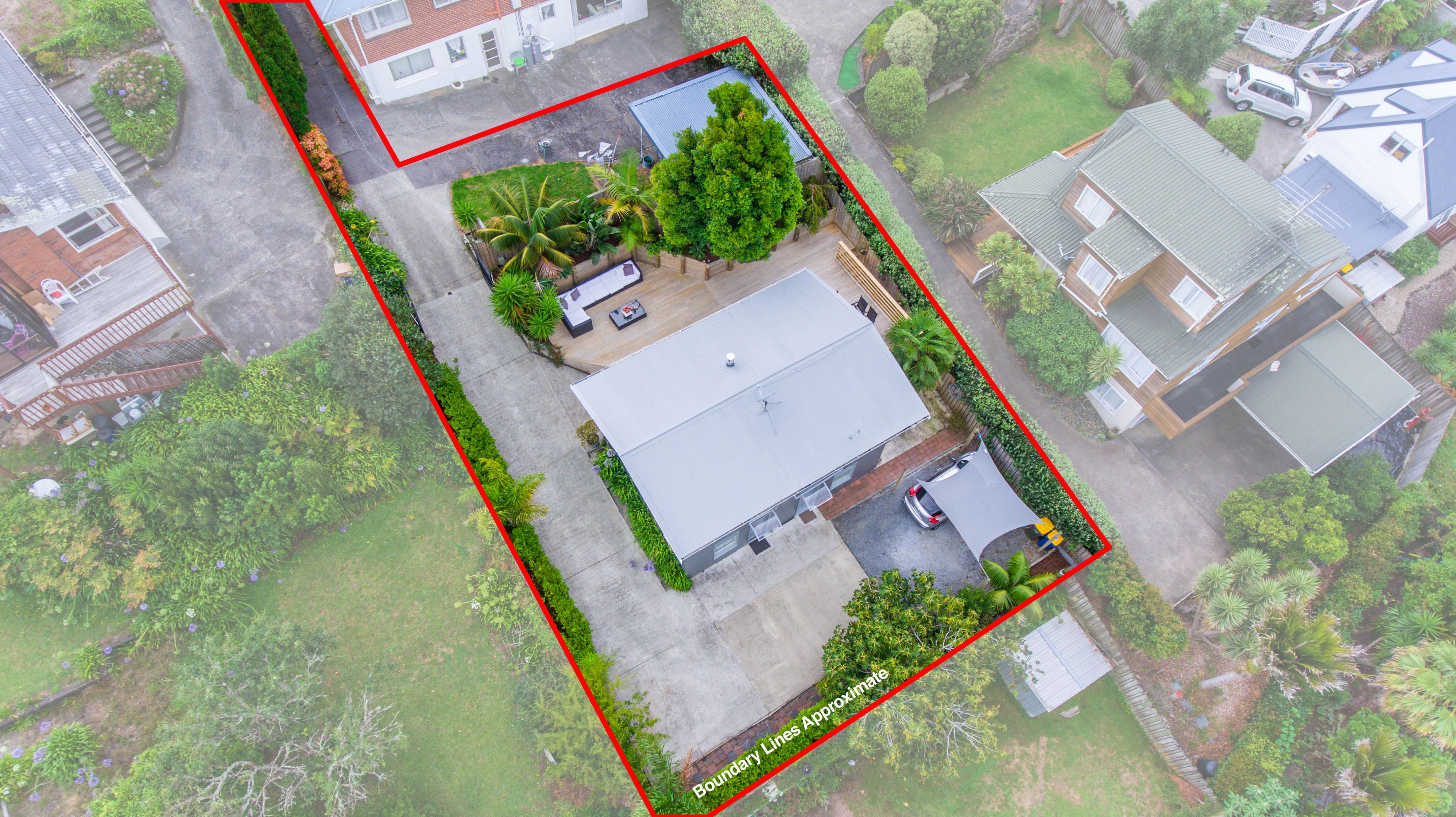 2/14 Chequers Avenue, Glenfield, North Shore City