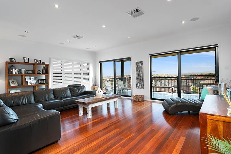 6 Yarle Crescent, Flinders, NSW 2529