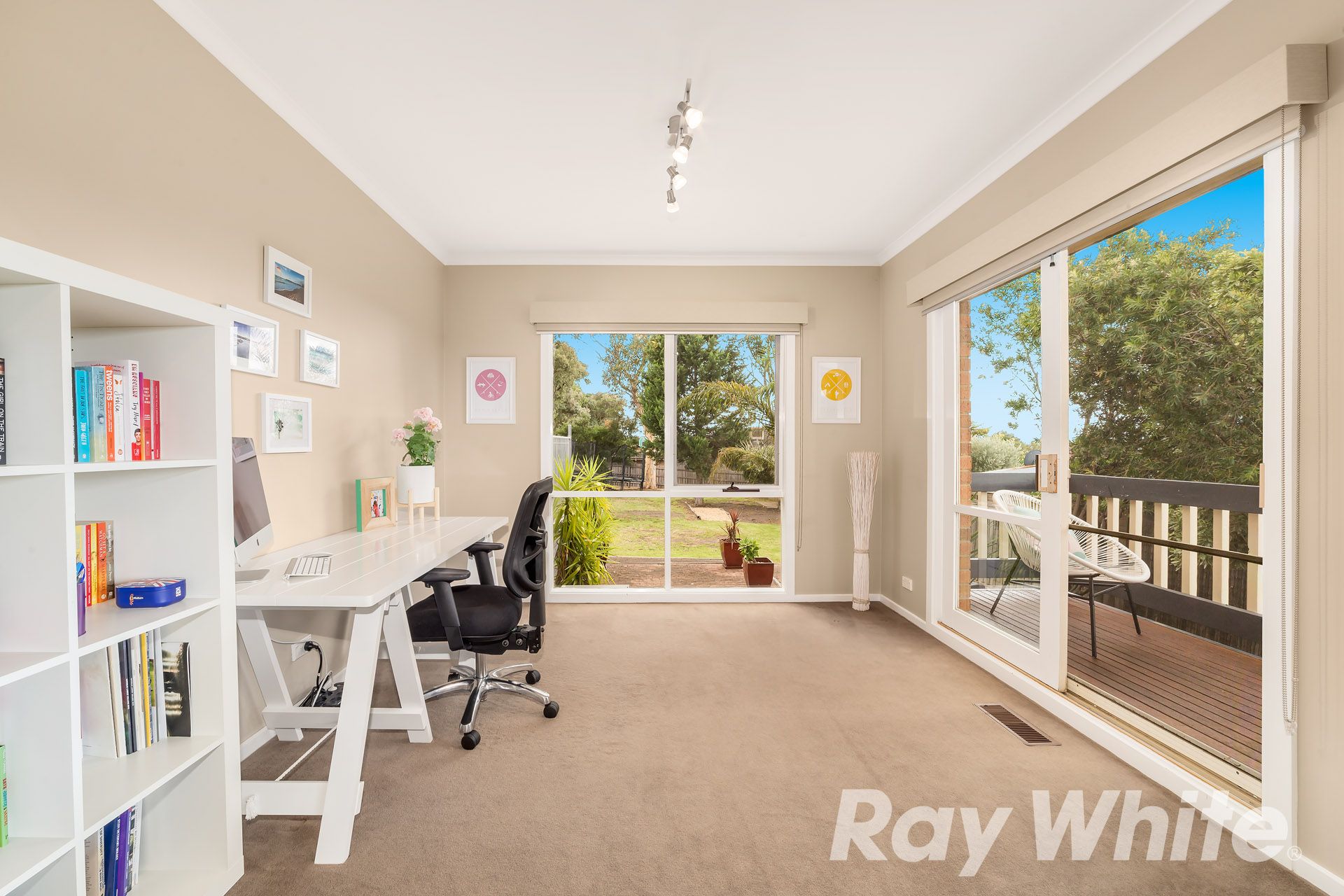 20 Halsbury Court, SAINT HELENA, VIC 3088