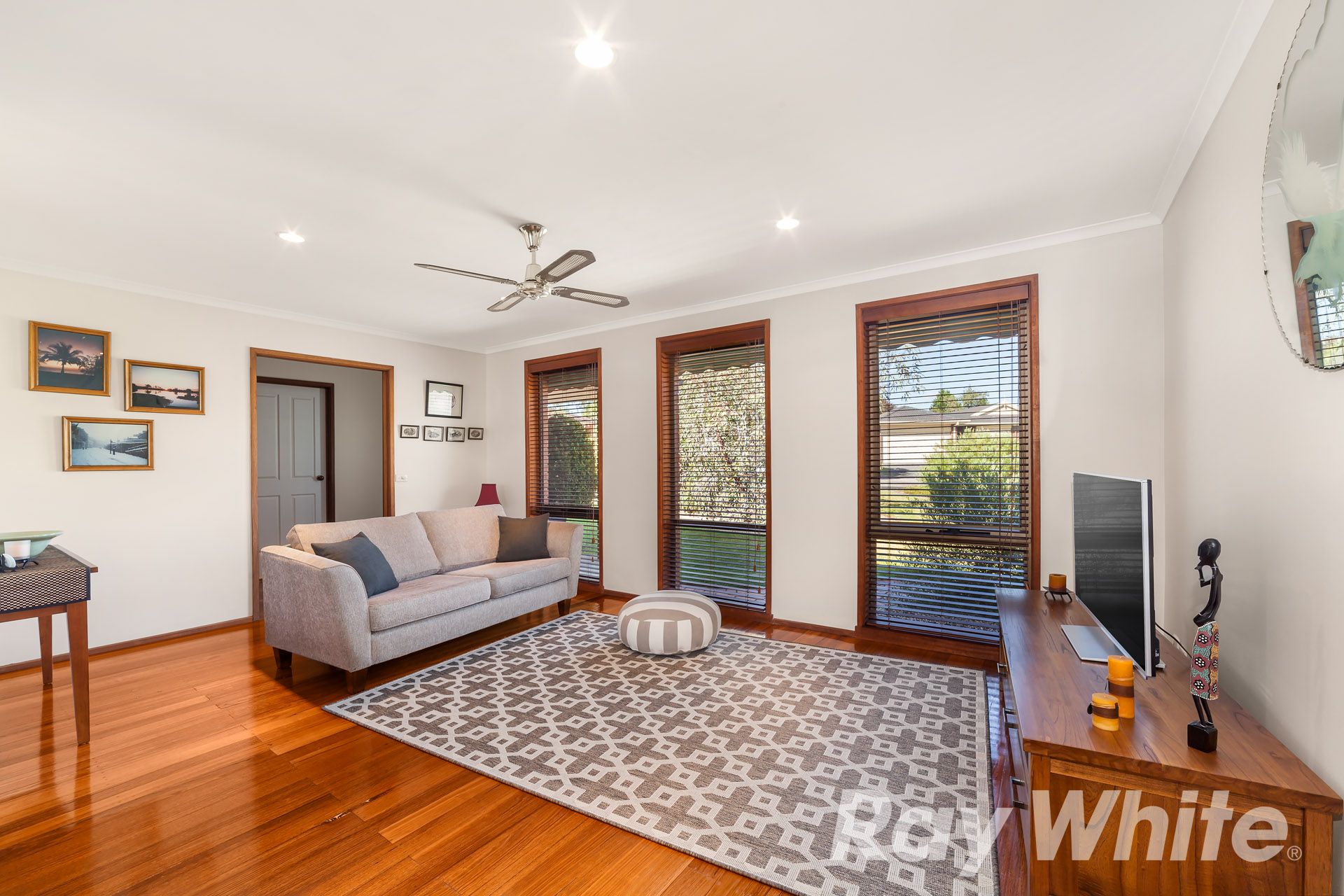 2 Macarthur Court, Mill Park, VIC 3082