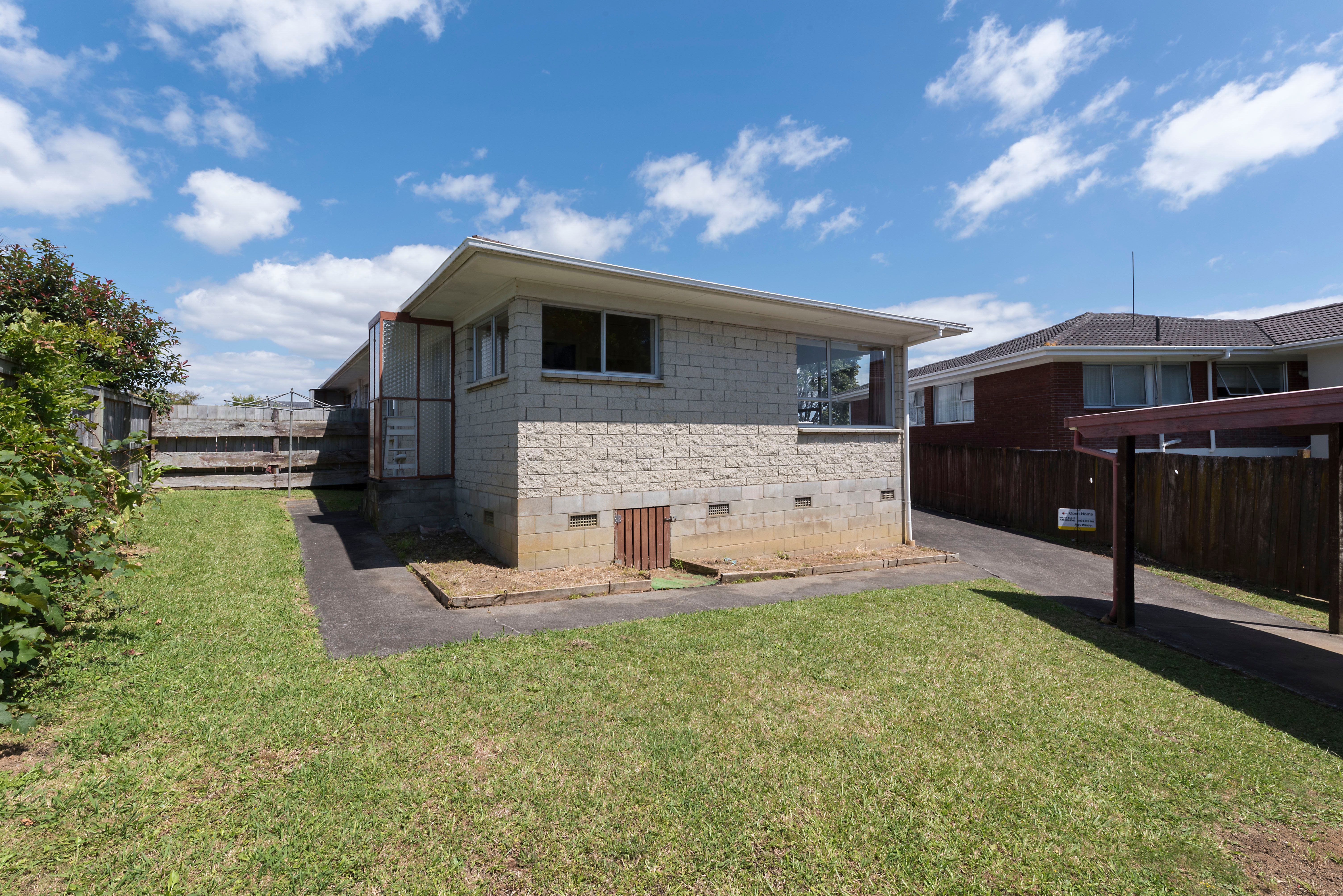 2/11 Galsworthy Place, Bucklands Beach, Manukau City
