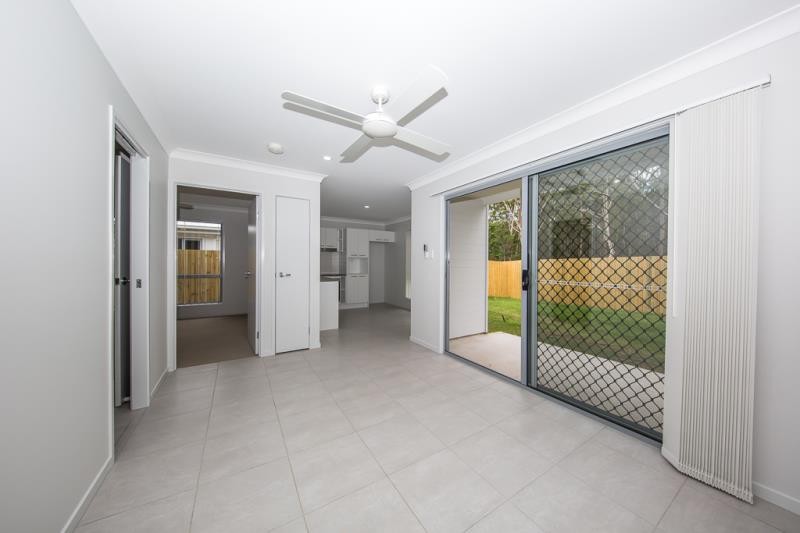 2/81 Jones Street, Rothwell, QLD 4022