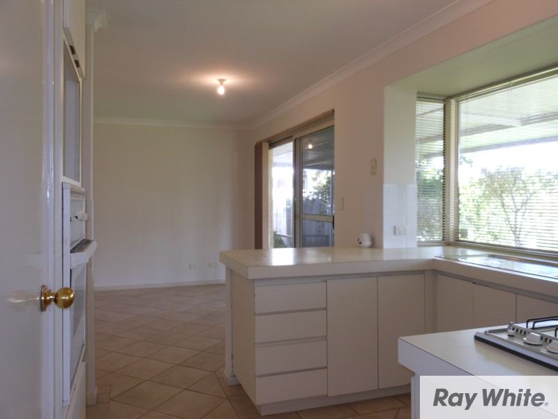 252 Wharf Street, Queens Park, WA 6107