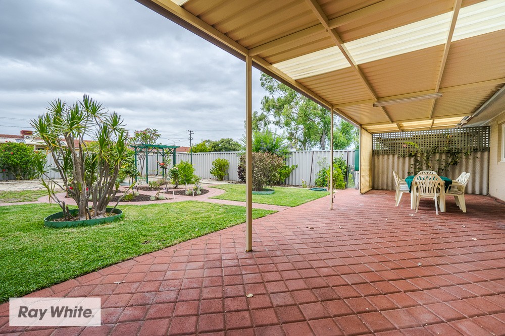 1/43 Golders Way, Girrawheen, WA 6064
