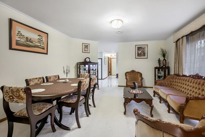 19 Gallery Gate Road, Yallambie, VIC 3085