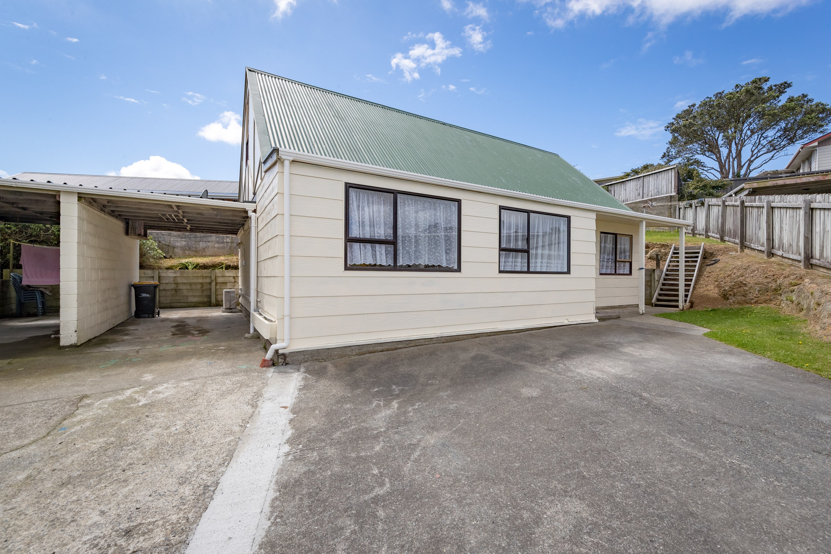 71 Stewart Drive, Newlands, Wellington City