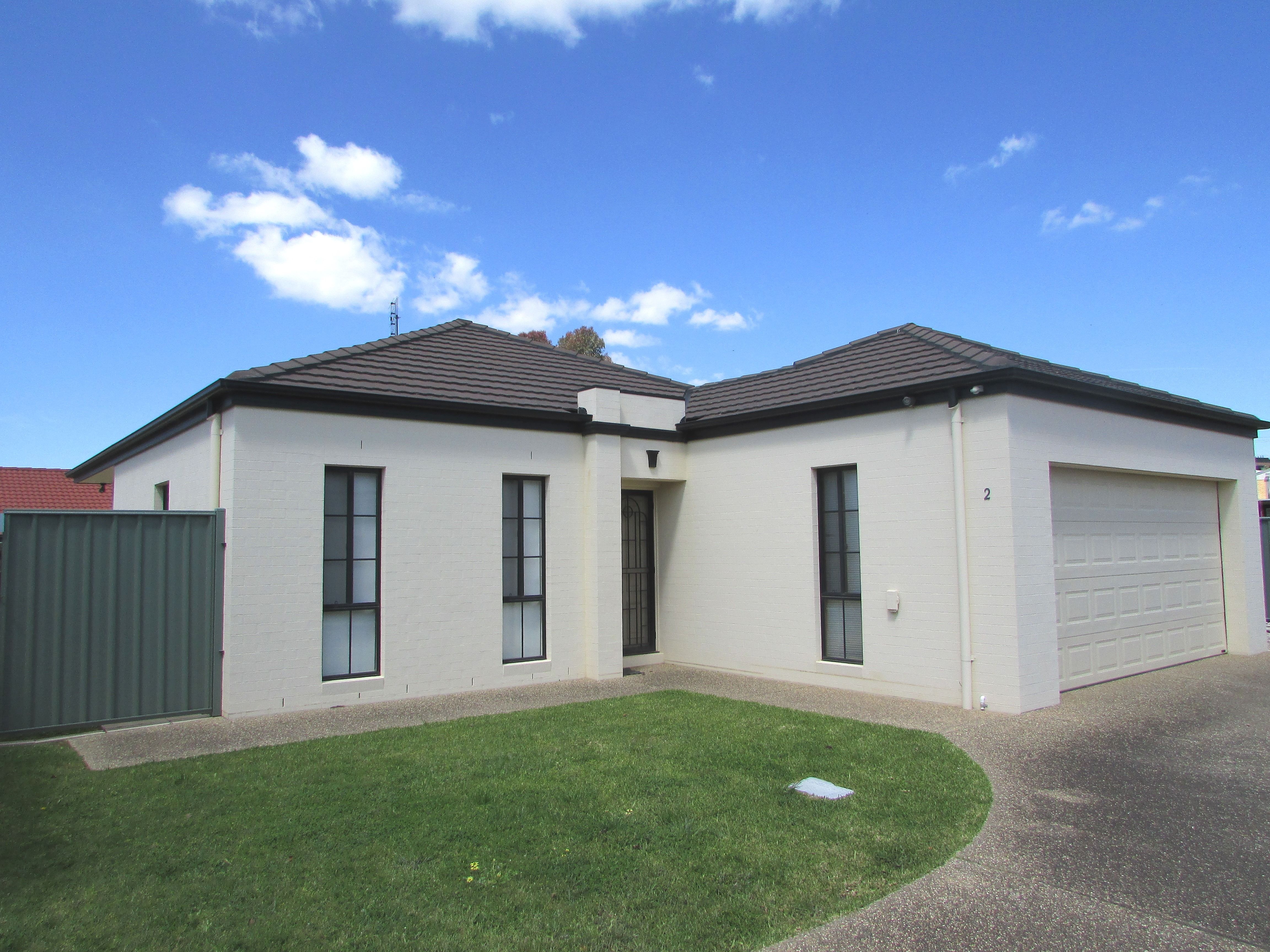 2/213 Cadell Street, East Albury, NSW 2640