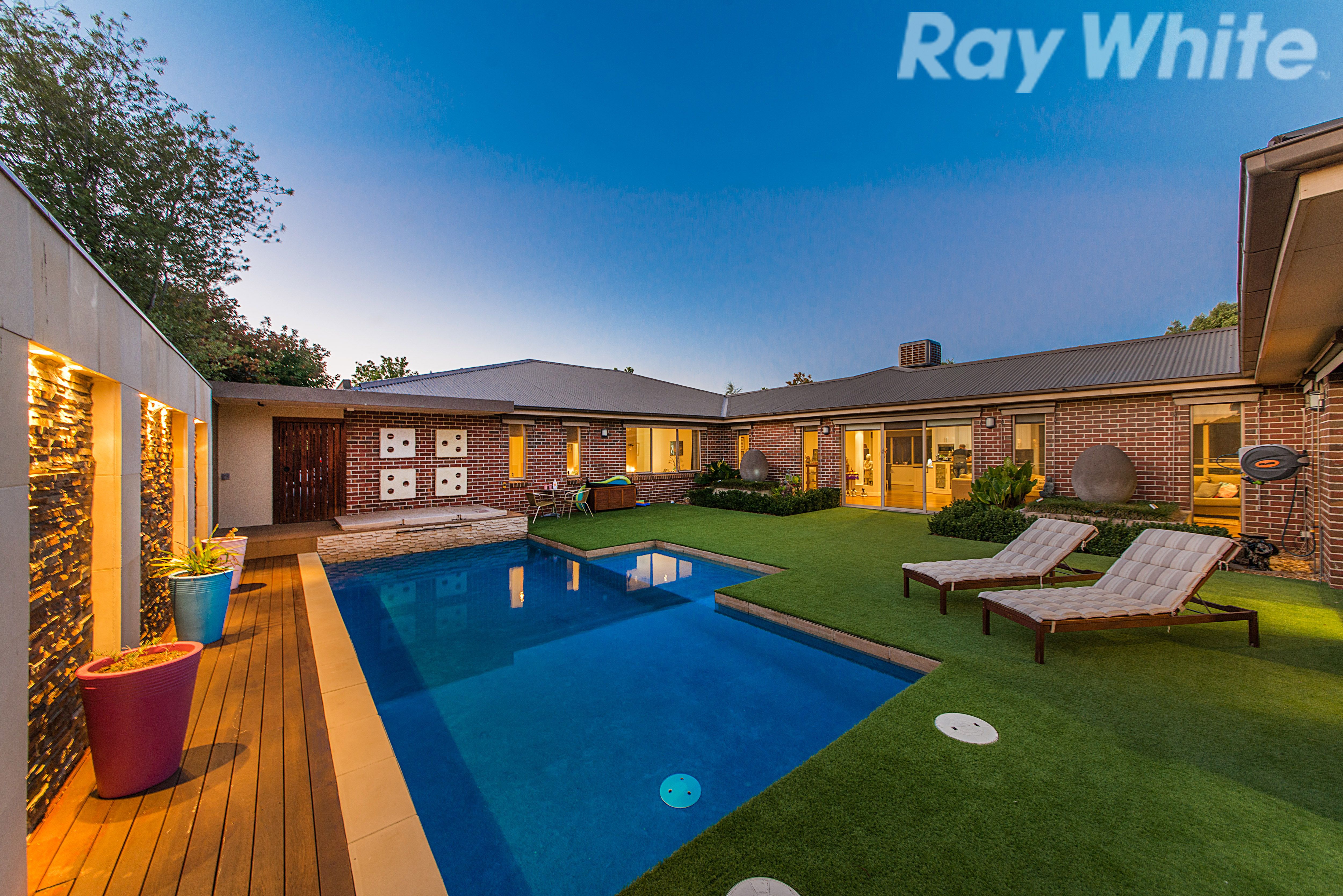 14 Hume Drive, Lysterfield, VIC 3156