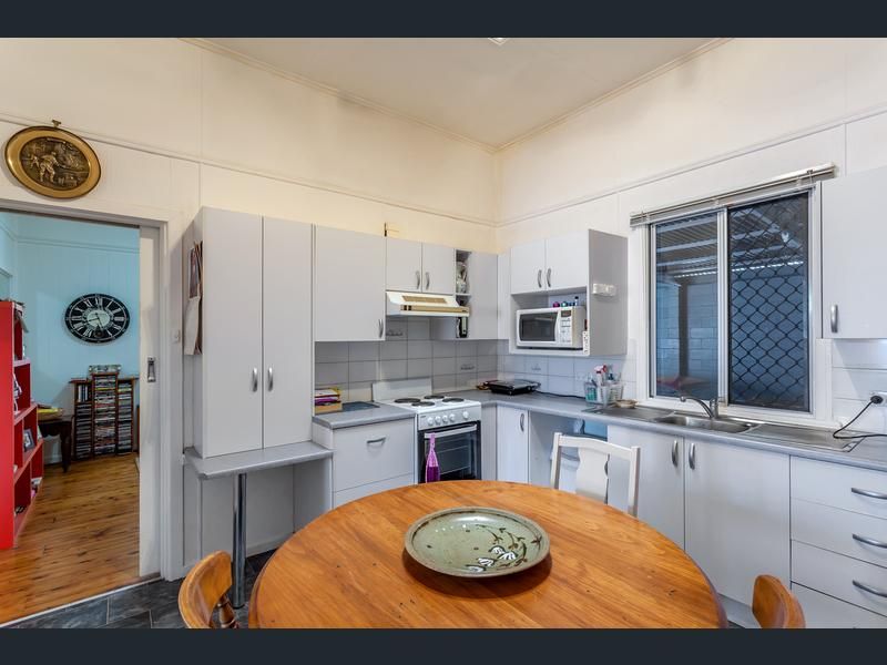 19 Ramsay Street, South Toowoomba, QLD 4350