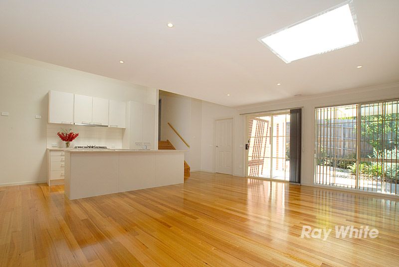 3/4 Warnes Road, Mitcham, VIC 3132