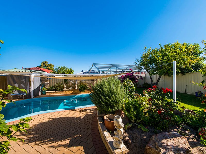 117 The Avenue, Warnbro, WA 6169