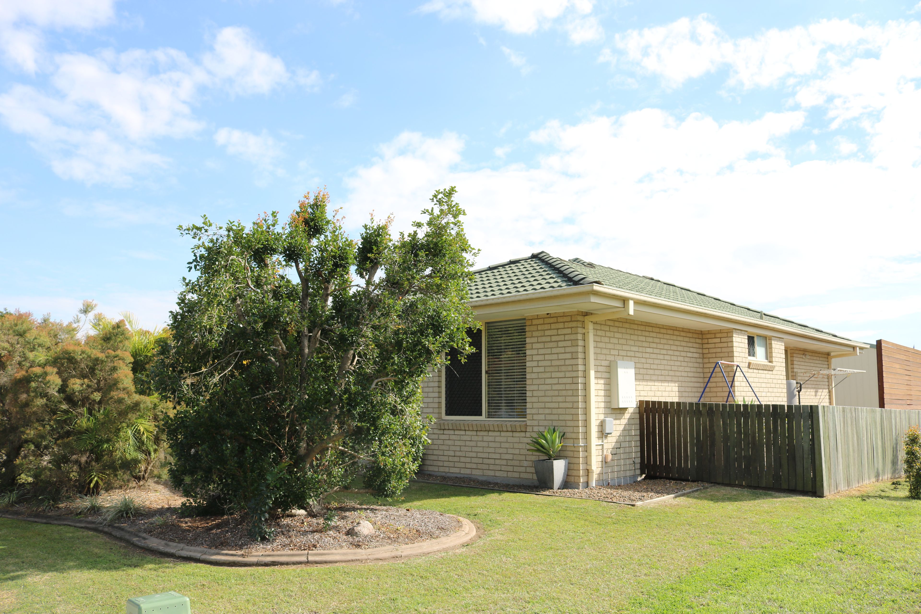 1 Ingles Drive, Redbank Plains, QLD 4301