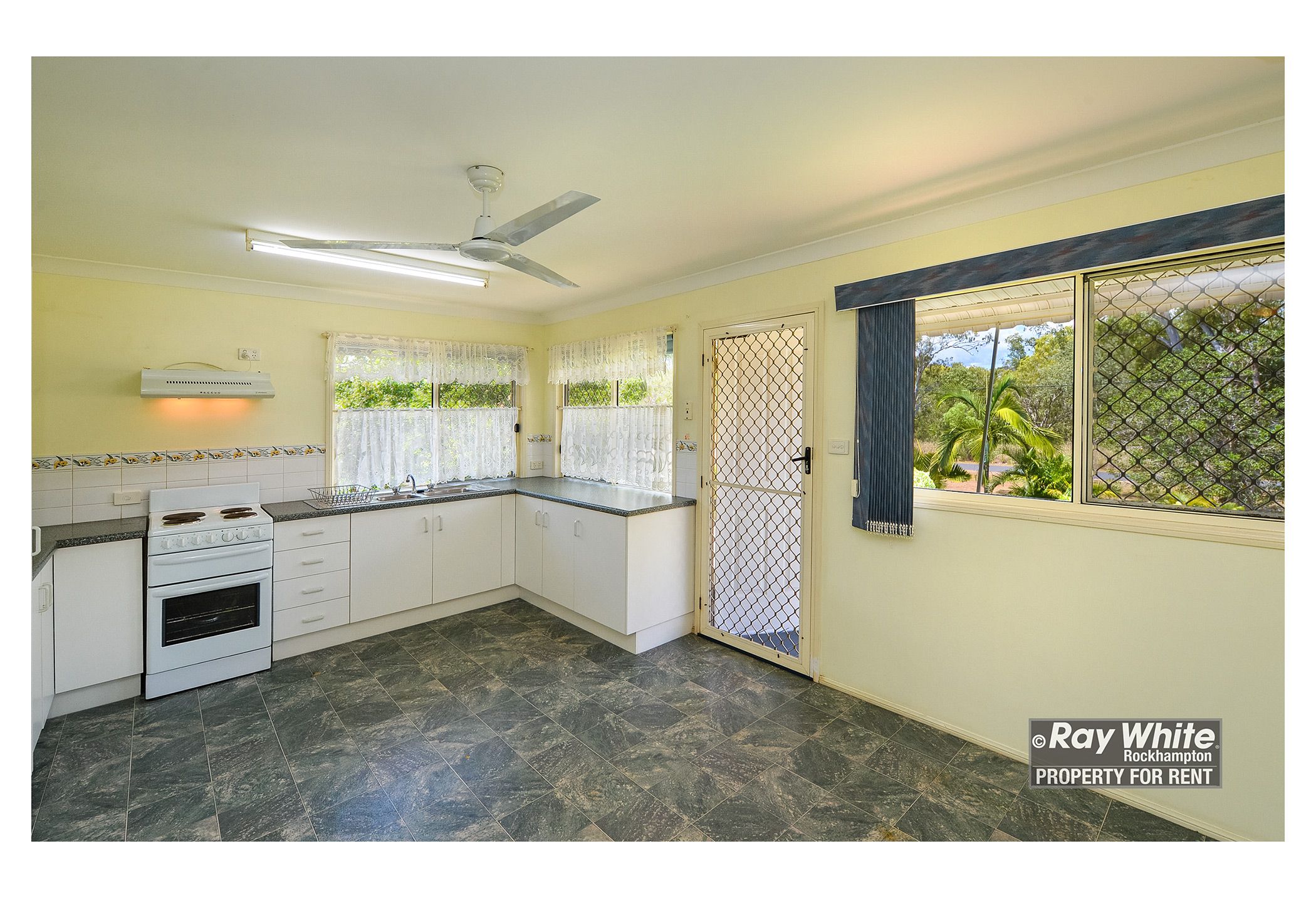 50 Bean Avenue, Parkhurst, QLD 4702