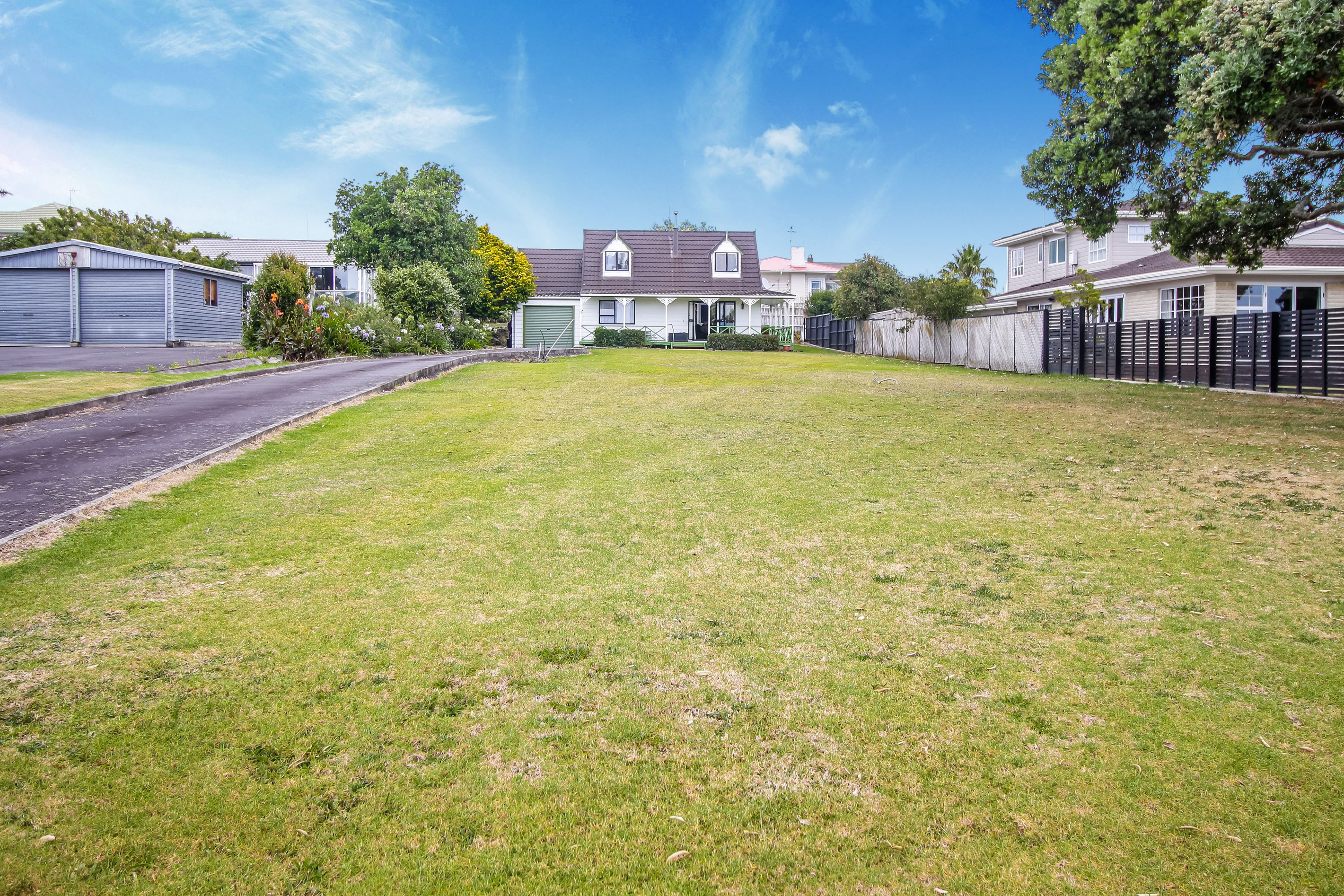 58 Kiwi Esplanade, Mangere Bridge, Manukau City