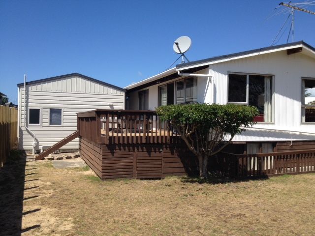 25 Shamrock, Omaha, Rodney