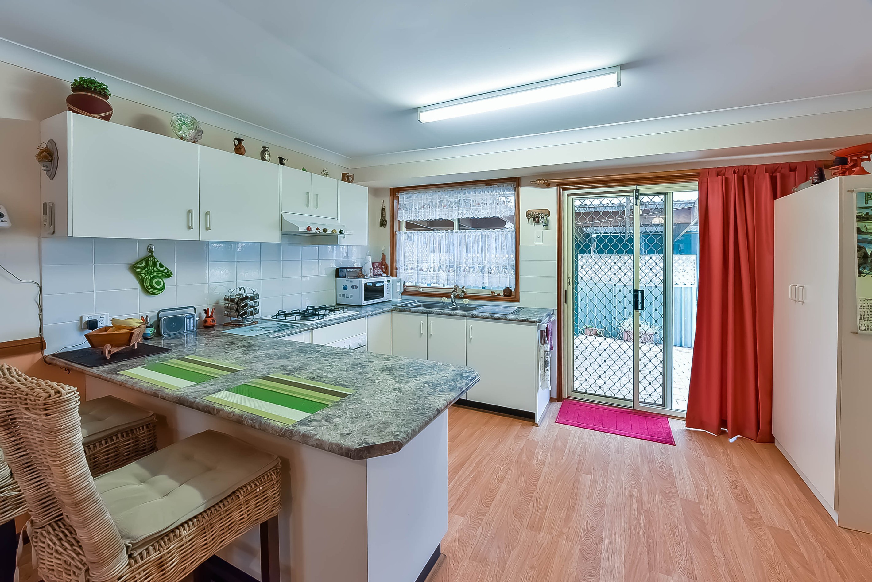 2/10 Azalea Place, Macquarie Fields, NSW 2564