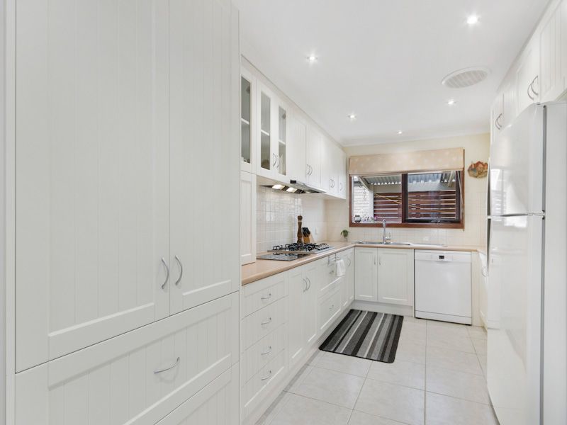 7 Mirboo Court, Brookfield, VIC 3338