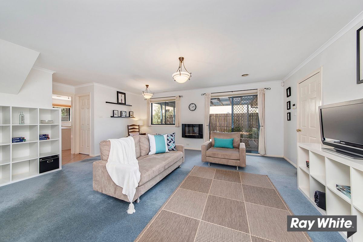 8/4 Dines Place, Bruce, ACT 2617