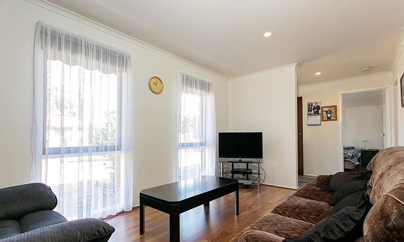 18 Dennison Avenue, Hoppers Crossing, VIC 3029