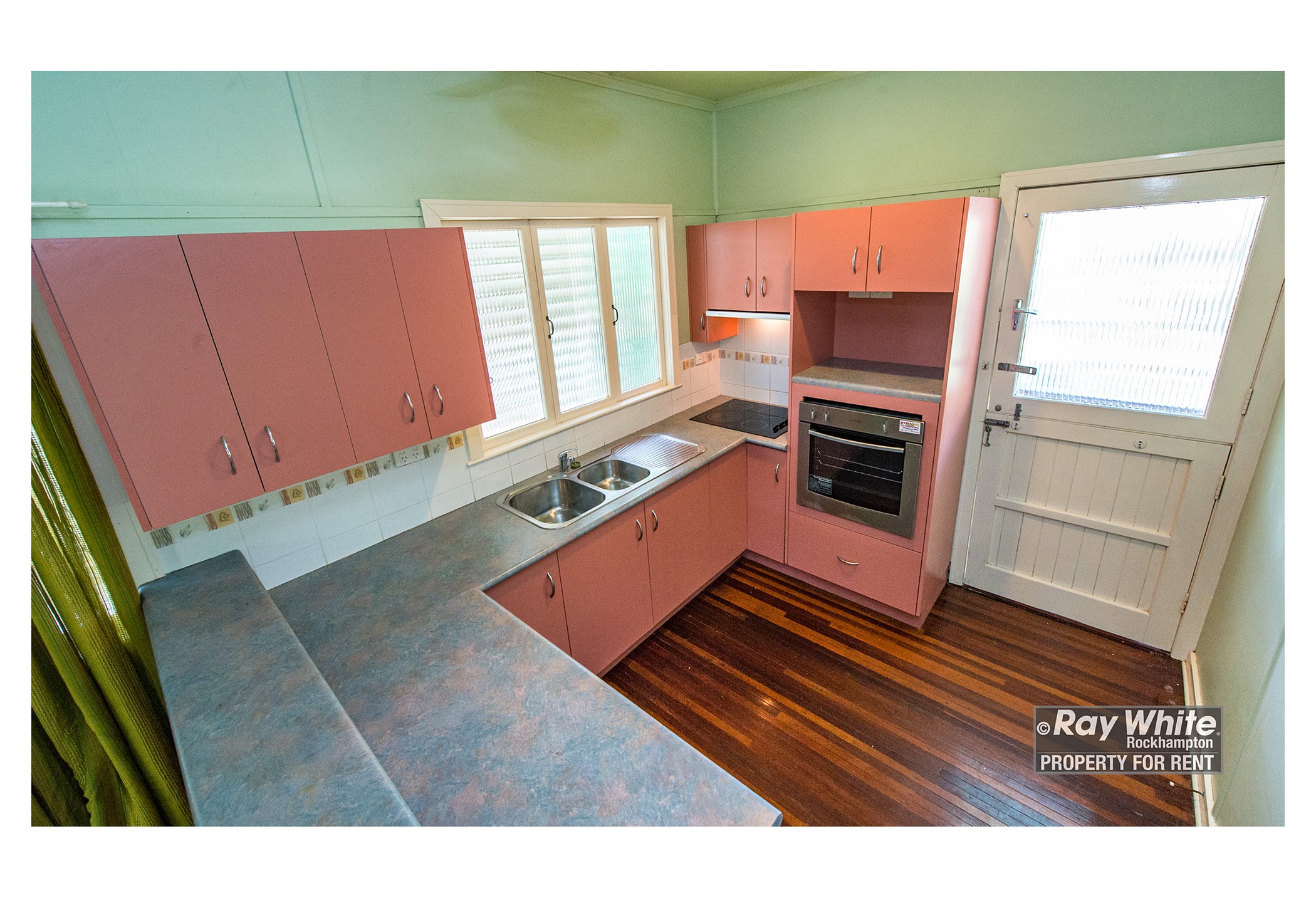 2 Martin Street, Park Avenue, QLD 4701
