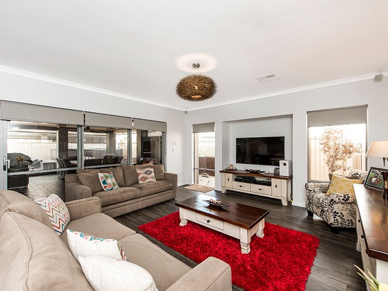 77 St James Drive, Baldivis, WA 6171