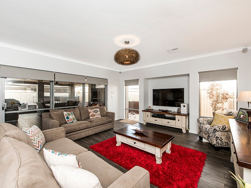 77 St James Drive, Baldivis, WA 6171