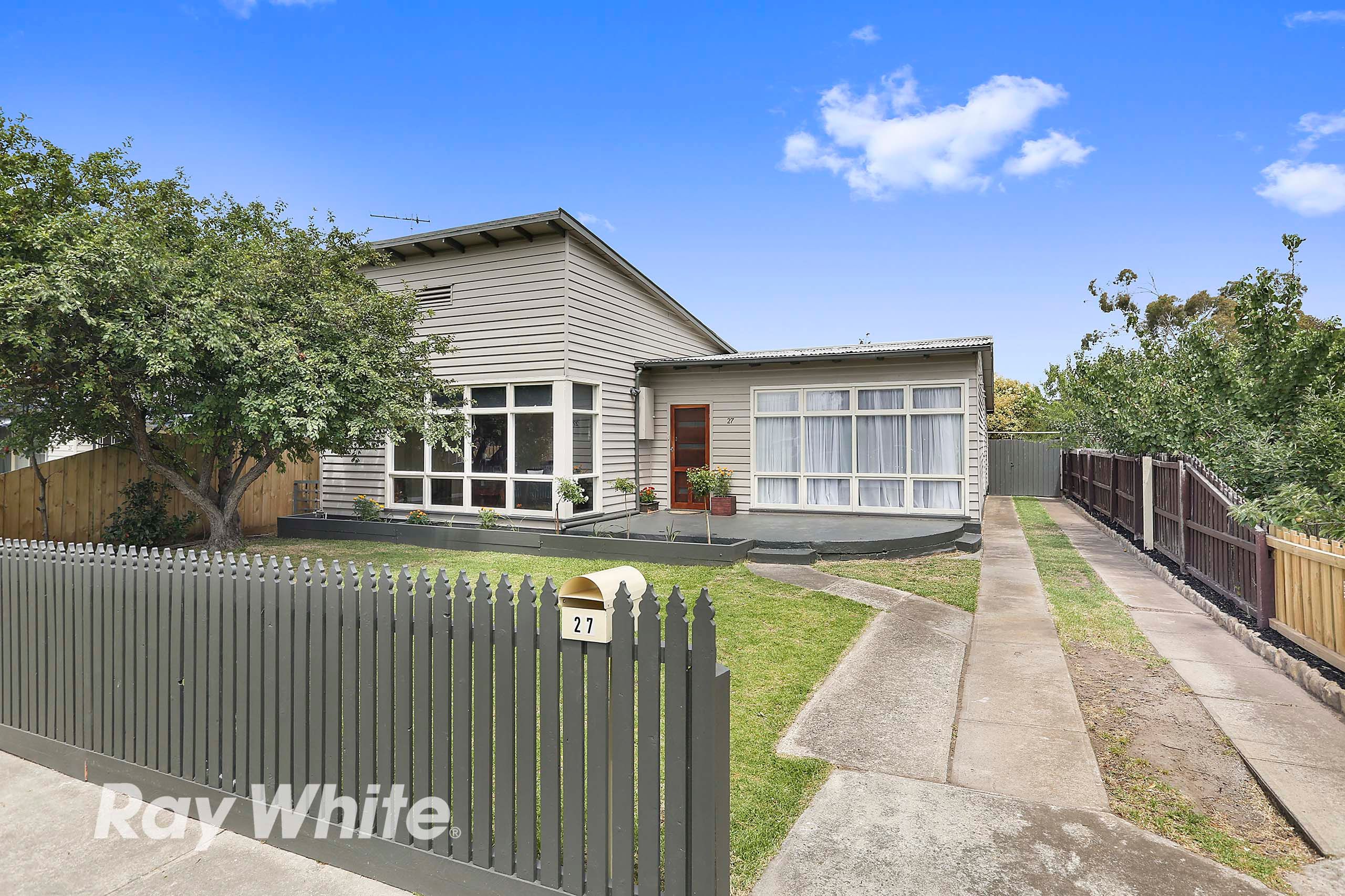 27 Tasman Avenue, Belmont, VIC 3216