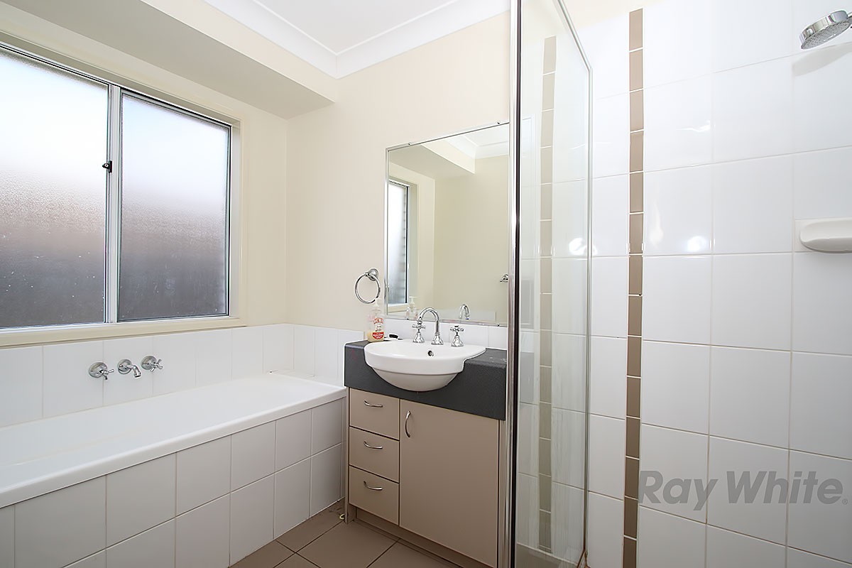 3 Explorer Street, Raceview, QLD 4305