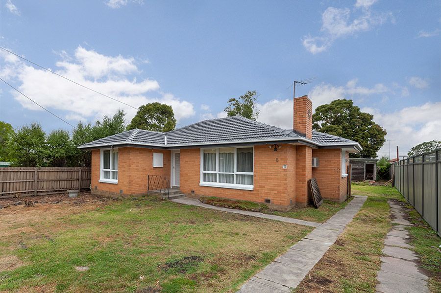 8 Coral Court, Craigieburn, VIC 3064