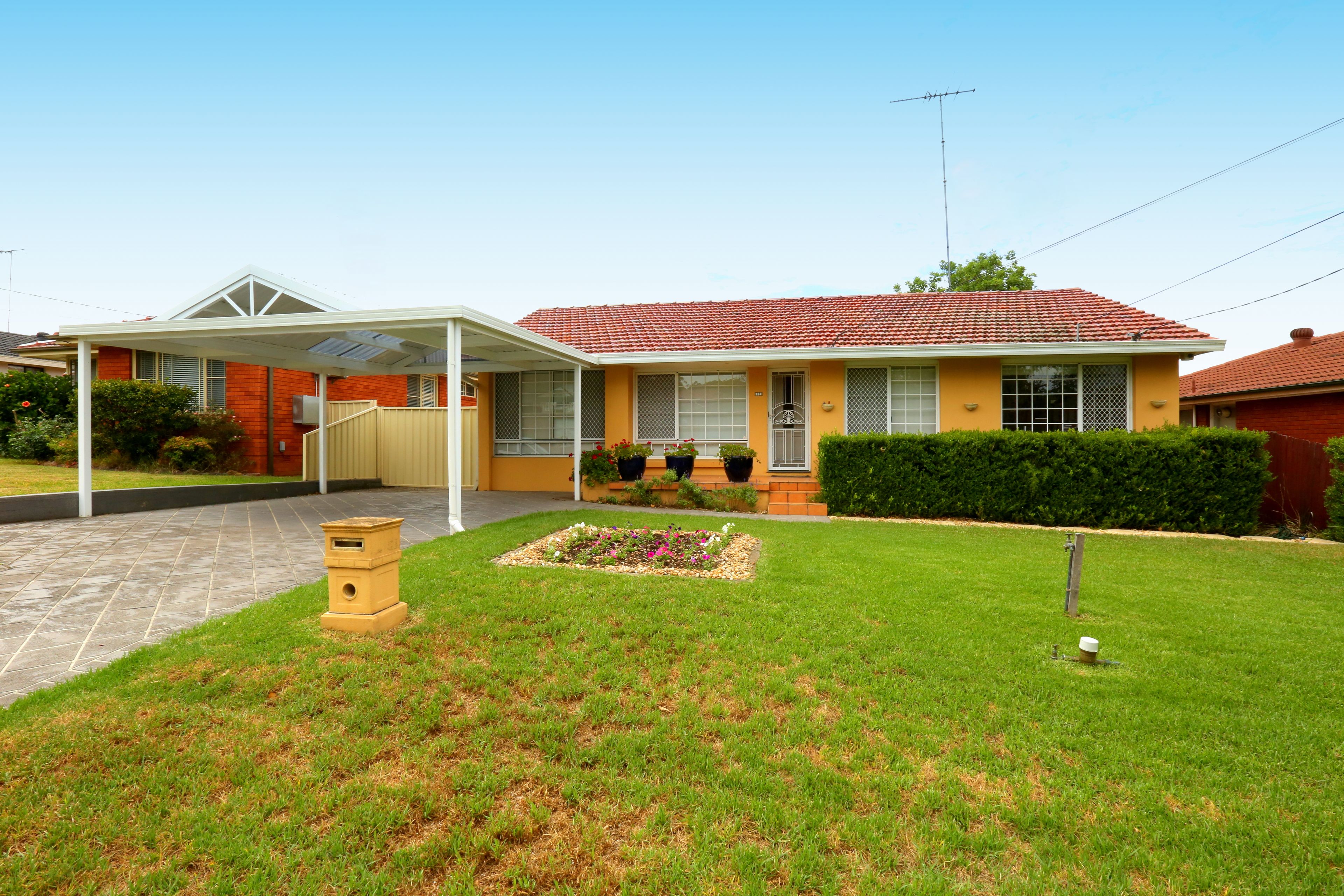 27 Josephine Crescent