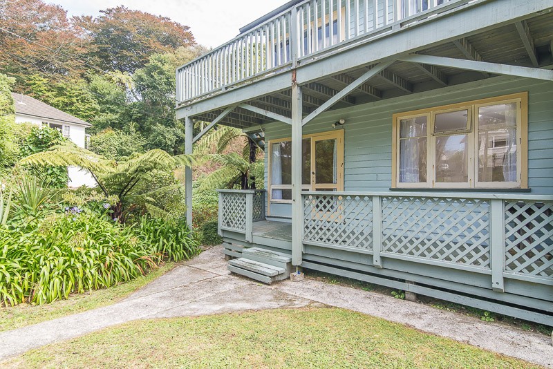 1 and 3 / 62 Simla Crescent, Khandallah, Wellington City