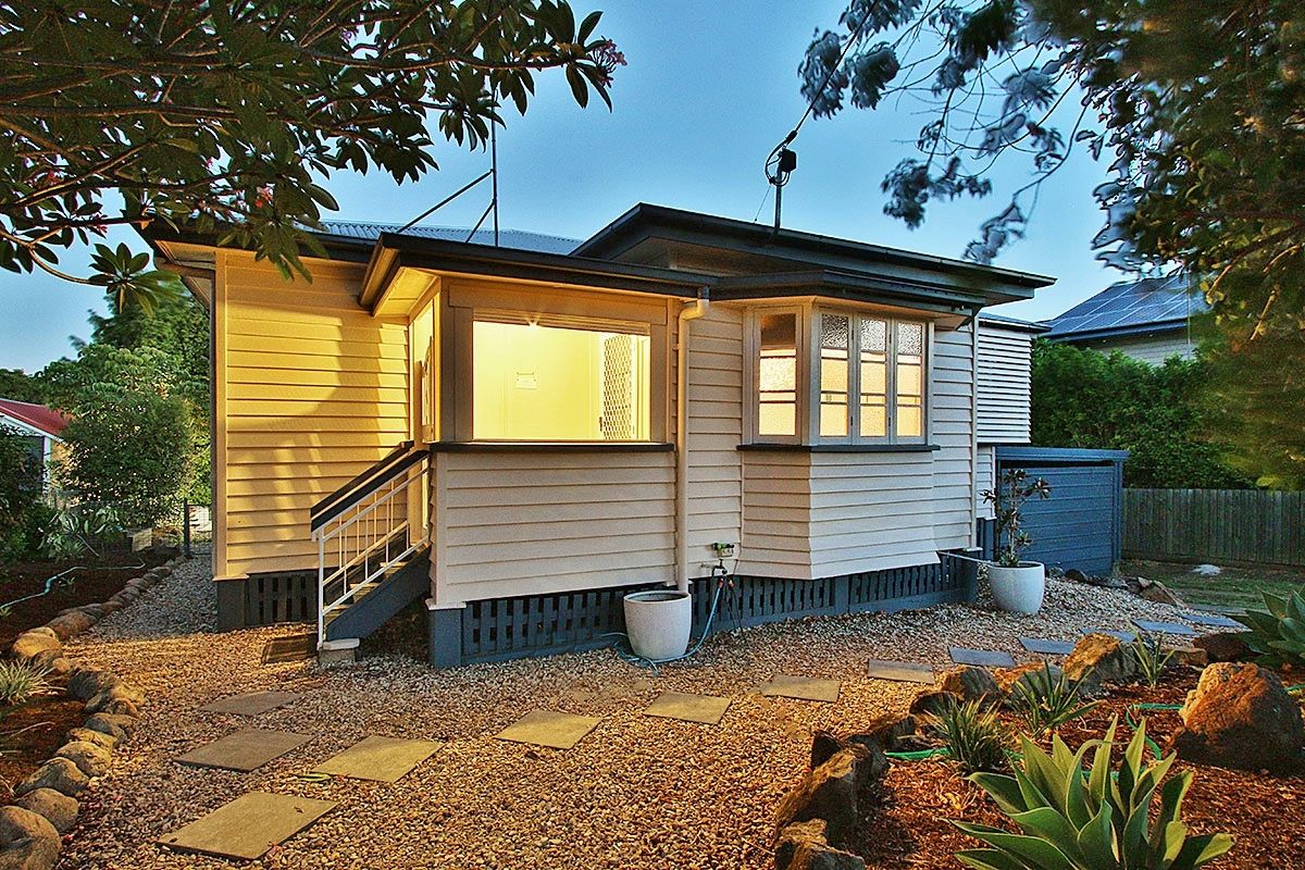 64 Whitehill Road, Eastern Heights, QLD 4305