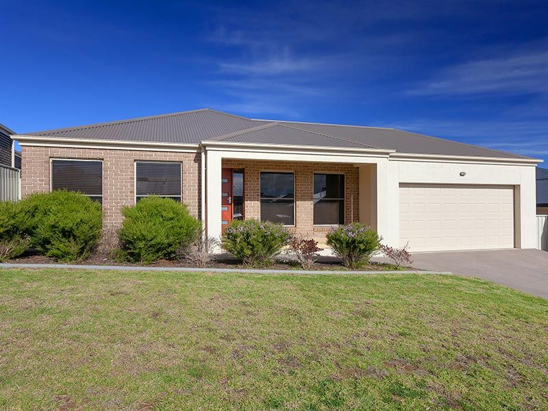 7 Whitton Drive, Thurgoona, NSW 2640