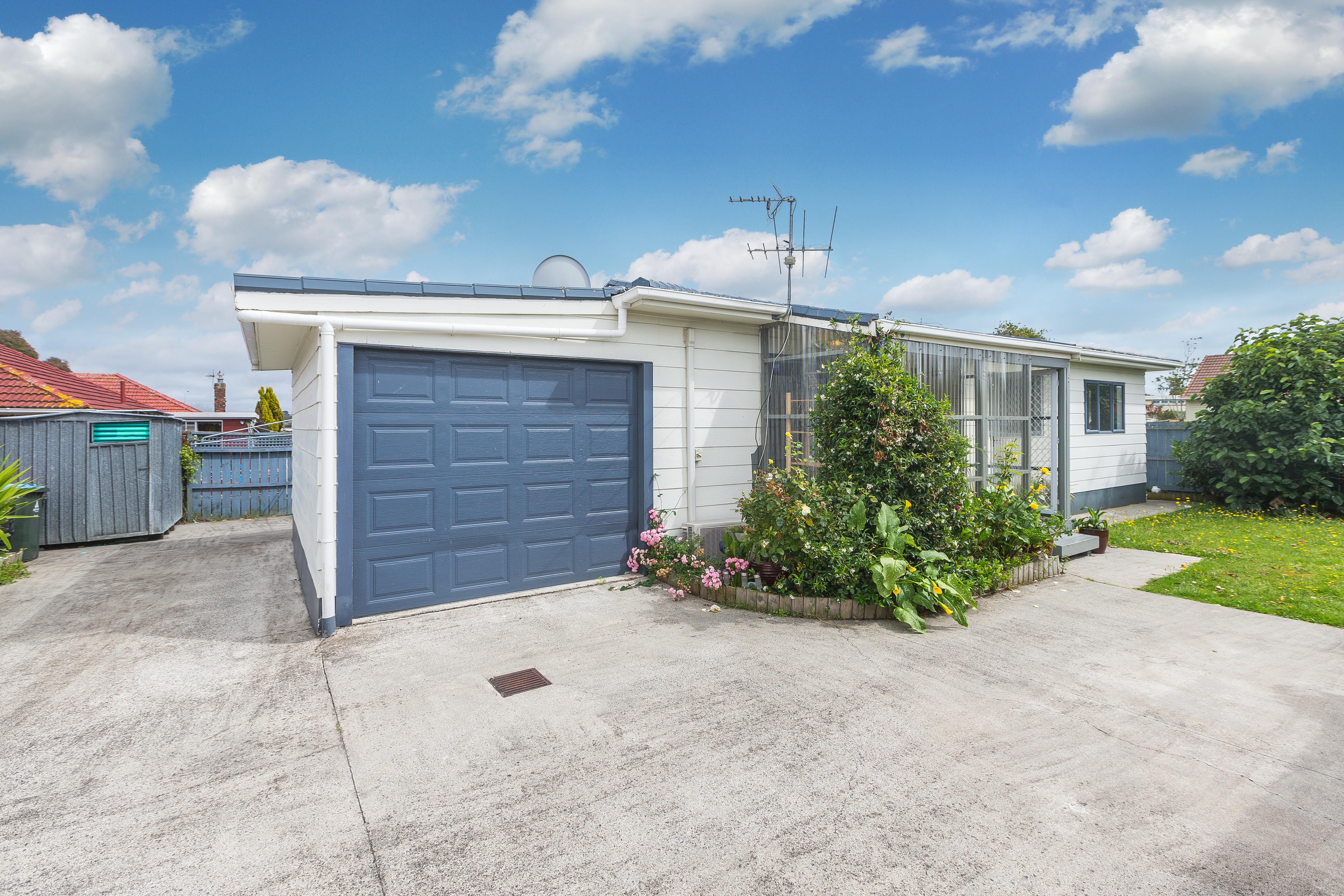 123A Stoddard Road, Mt Roskill, Auckland City 1041 - Sold House - Ray ...