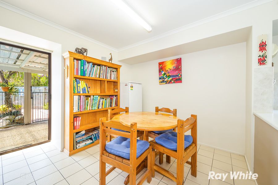 6 Durham Court, Sandstone Point, QLD 4511