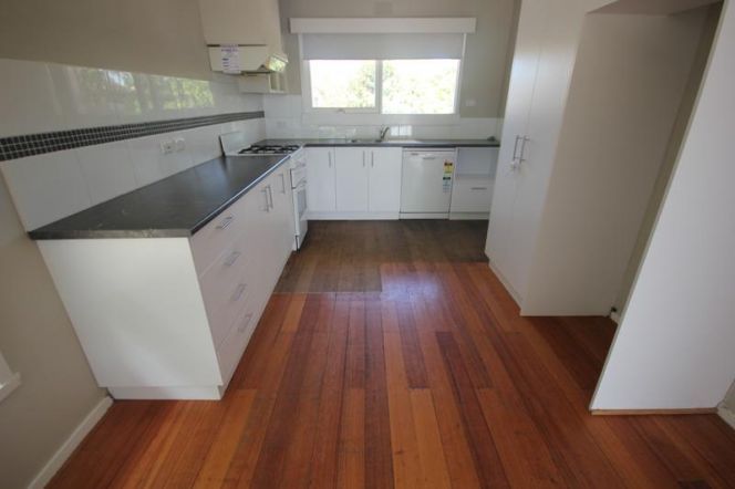 39 Pioneer Road, Grovedale, VIC 3216