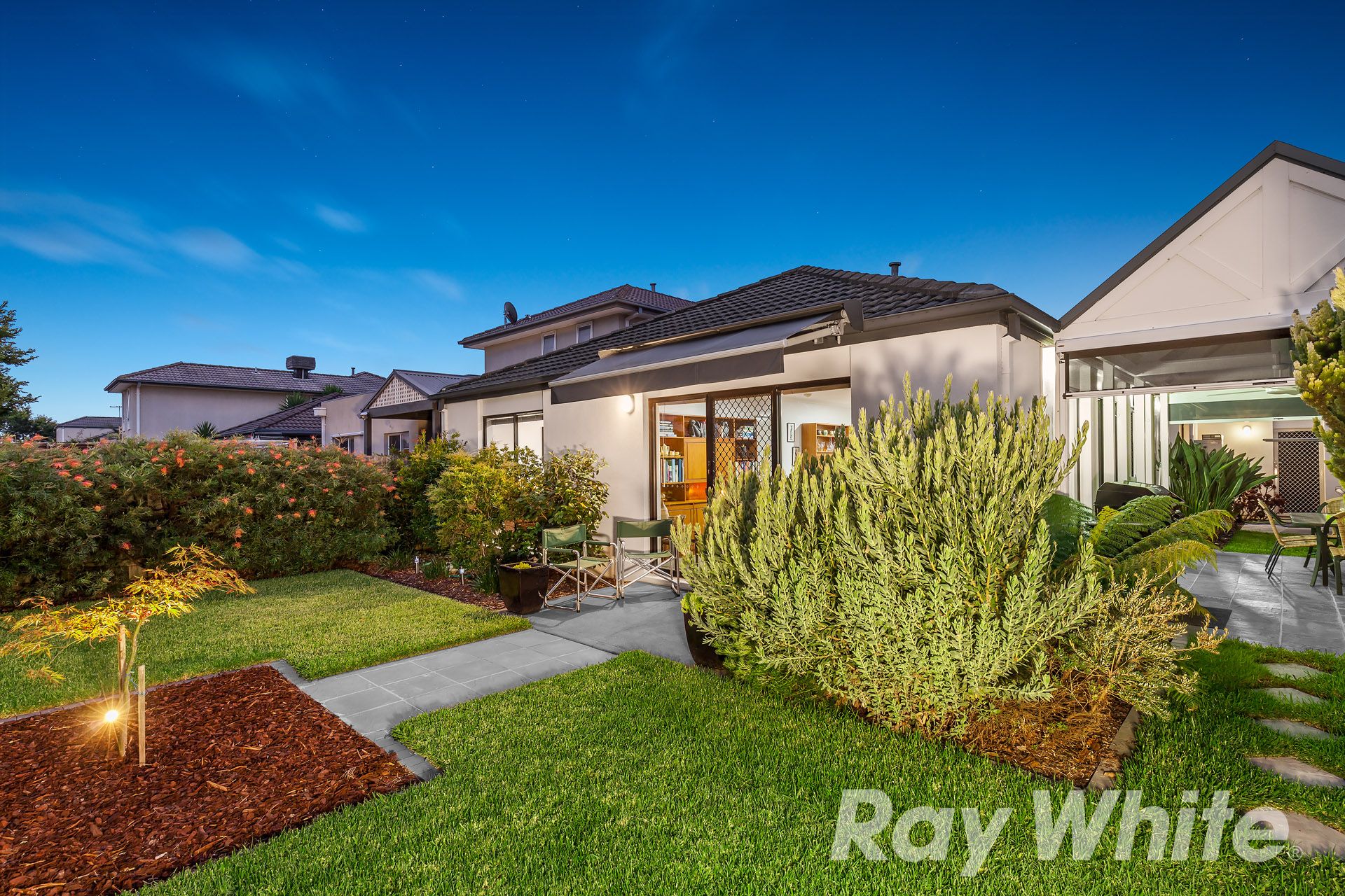 49 Sovereign Manors Crescent, Rowville VIC 3178