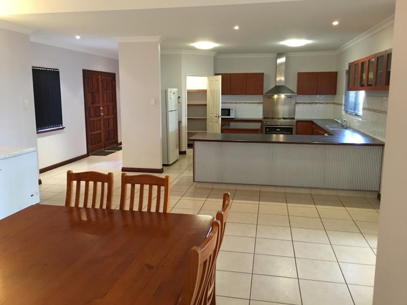 32 Walkington Circle, Millars Well, WA 6714