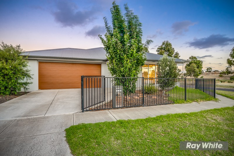 49 Rockpool Road, Truganina, VIC 3029