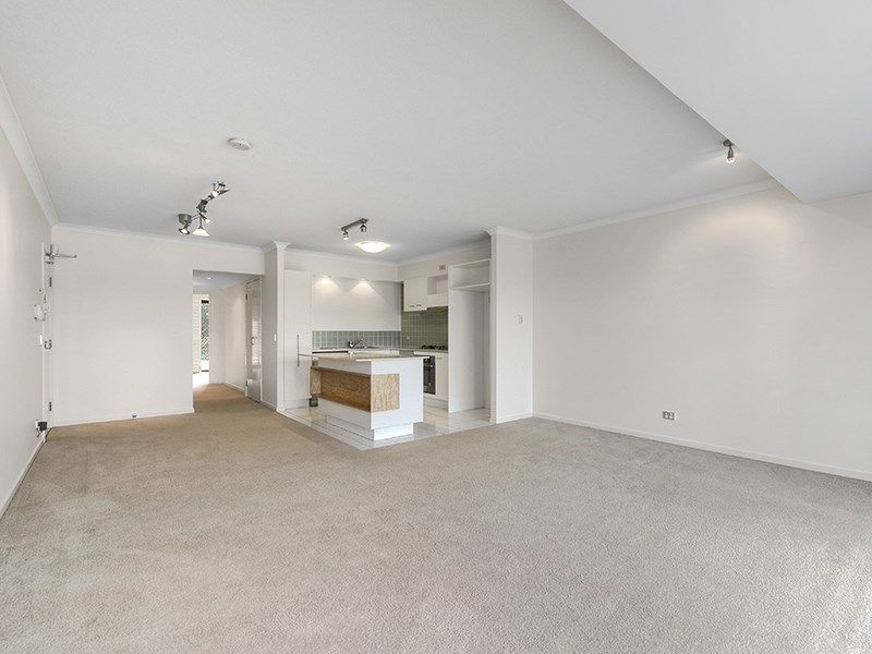 2/45 Oxlade Drive, New Farm, QLD 4005