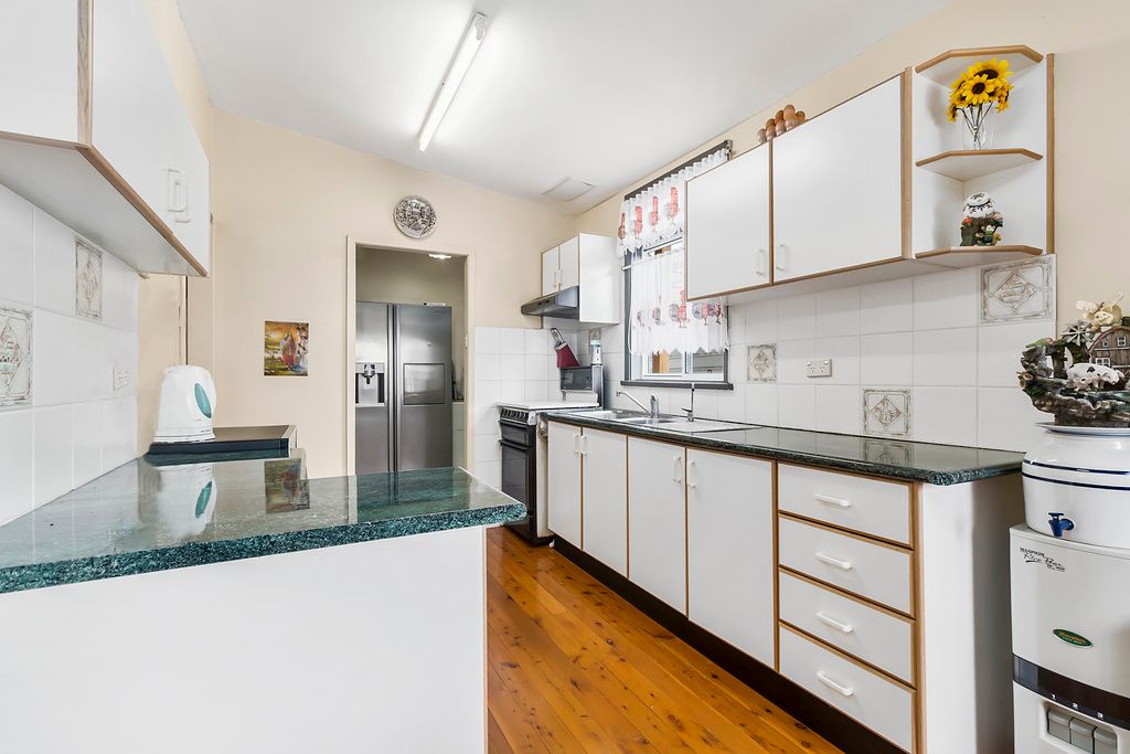 2 Tripoli Road, Fairfield West, NSW 2165