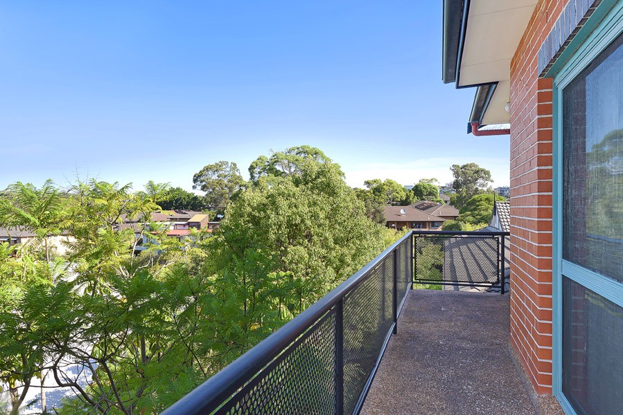 11/27 Burdett Street, Hornsby, NSW 2077