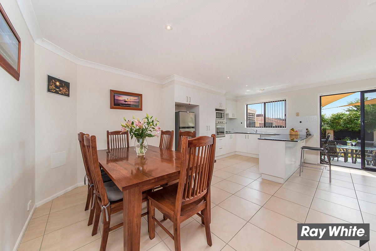 72 Hanrahan Crescent, Dunlop, ACT 2615