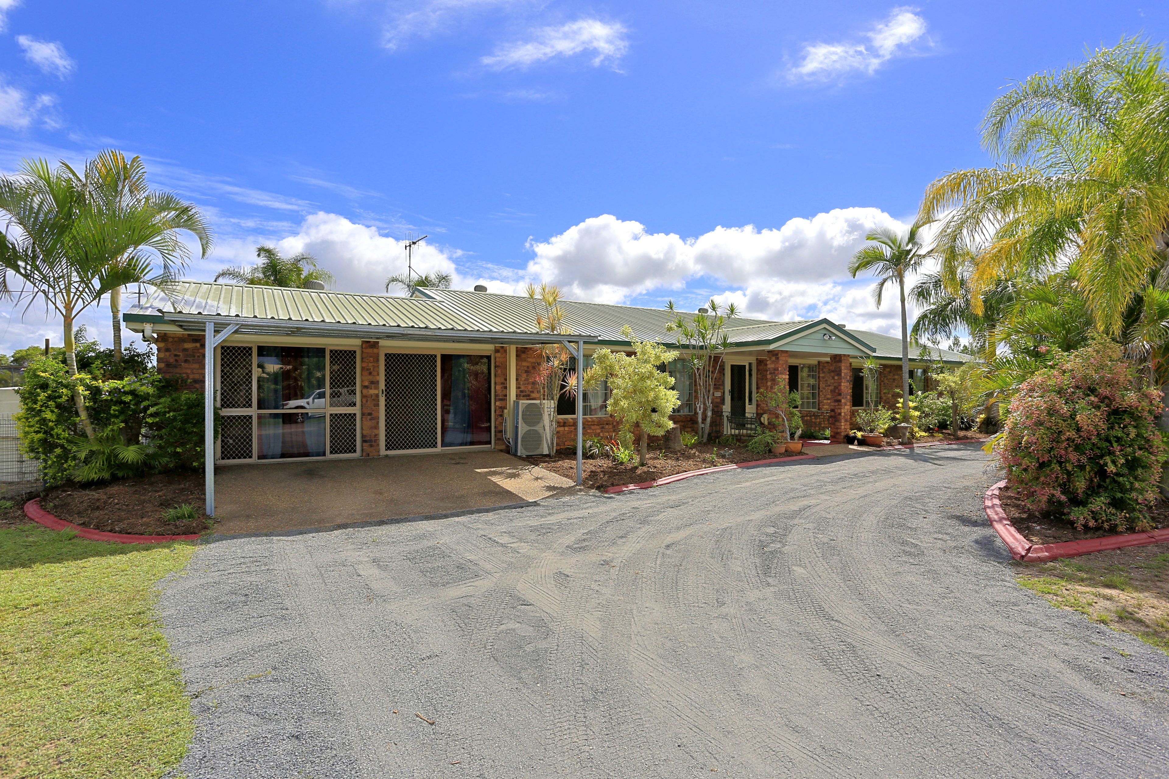 8 Shetland Court, Branyan, QLD 4670