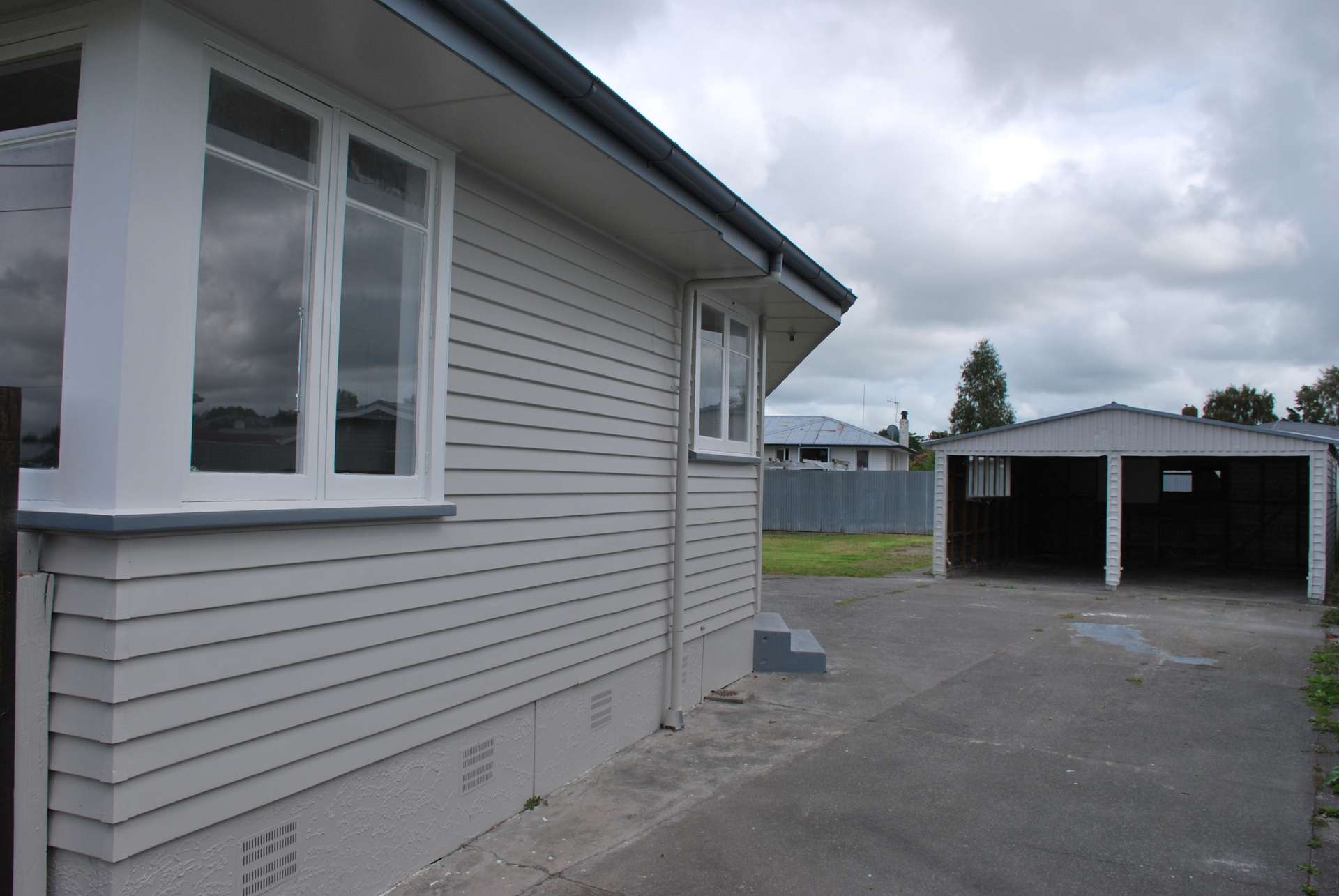 405 Huia Place photo 1