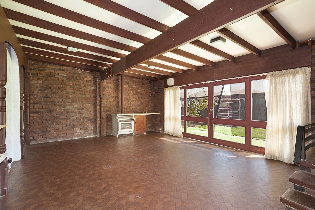 21 McLaurin Road, Carnegie, VIC 3163