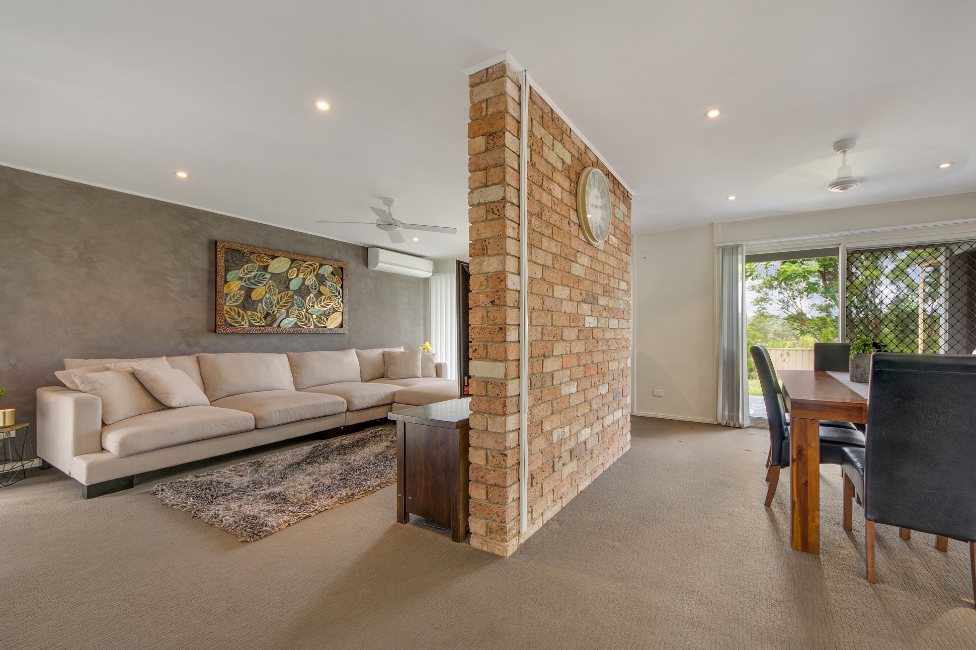 10 Pine Avenue, Bradbury, NSW 2560