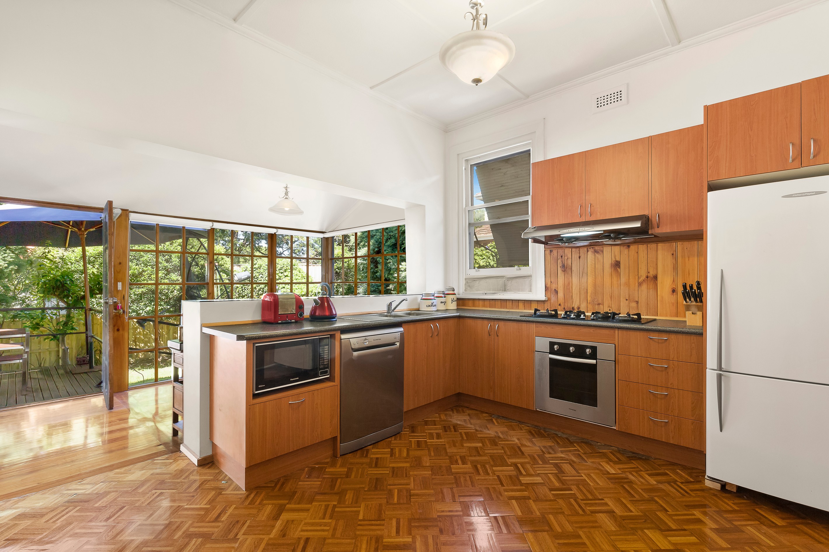 2 Kerr Crescent, Camberwell, VIC 3124