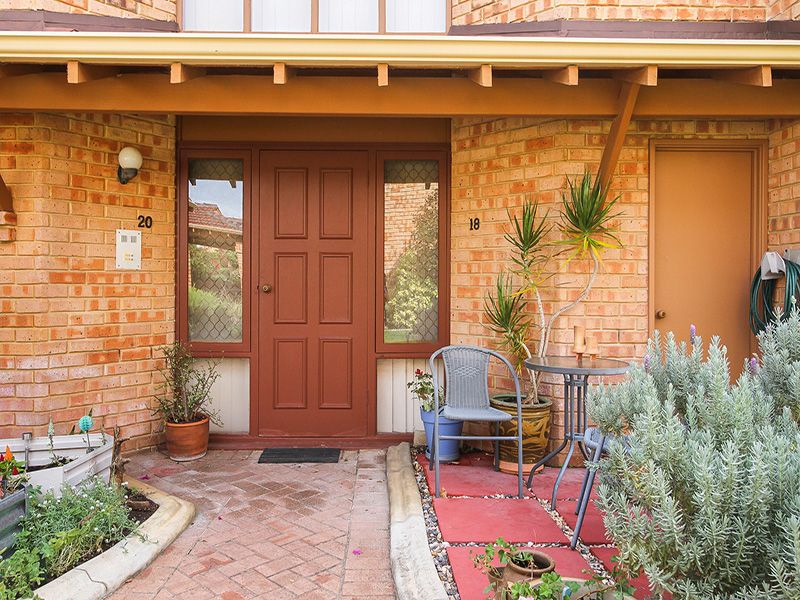 18/7 HARMAN Road, Sorrento, WA 6020