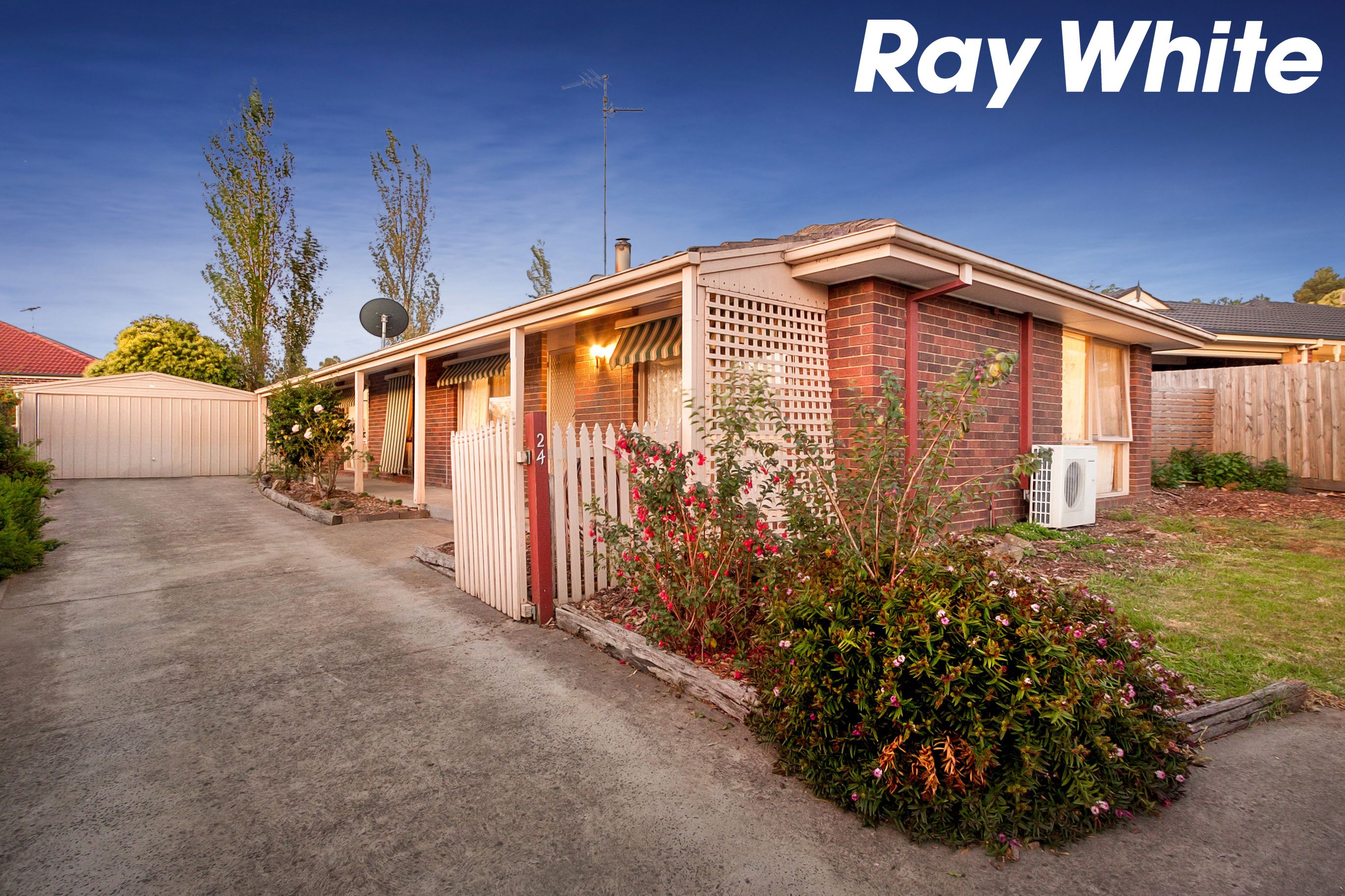 24 Osborn Grove, Pakenham, VIC 3810
